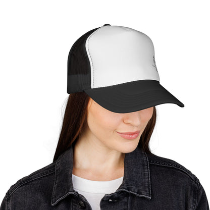 Cat Line Art Trucker Cap — Minimal Cute Cat Embroidery Hat